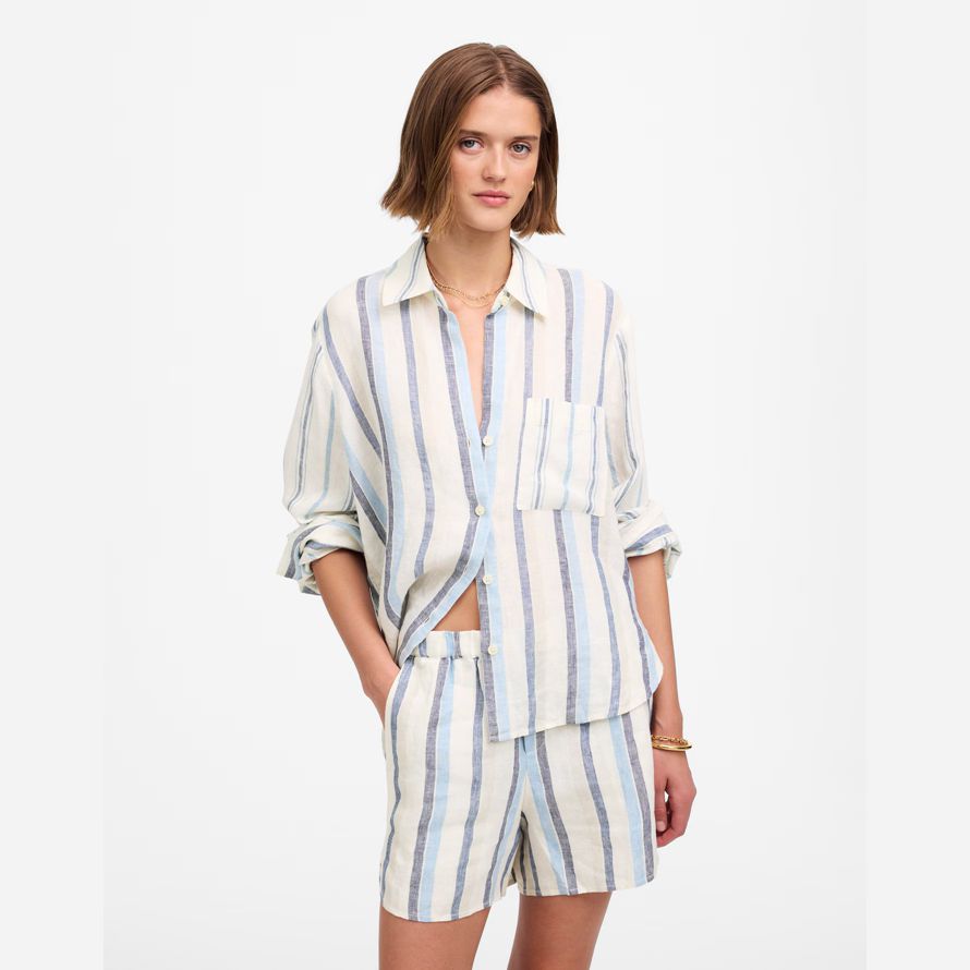 womens madewell curved hem pull-on shorts white blue