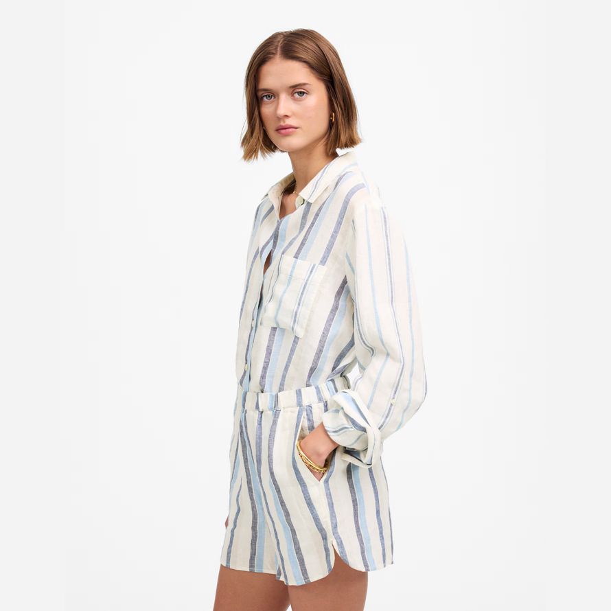 womens madewell curved hem pull-on shorts white blue