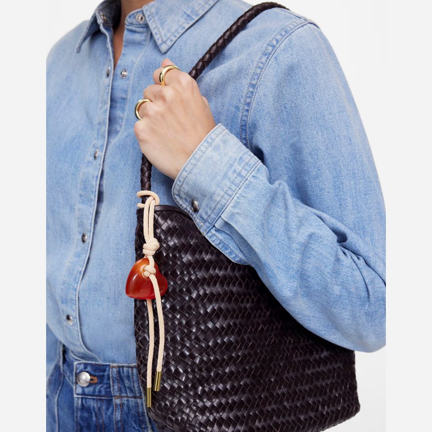 madewell the handwoven womens shoulder bag chocolate