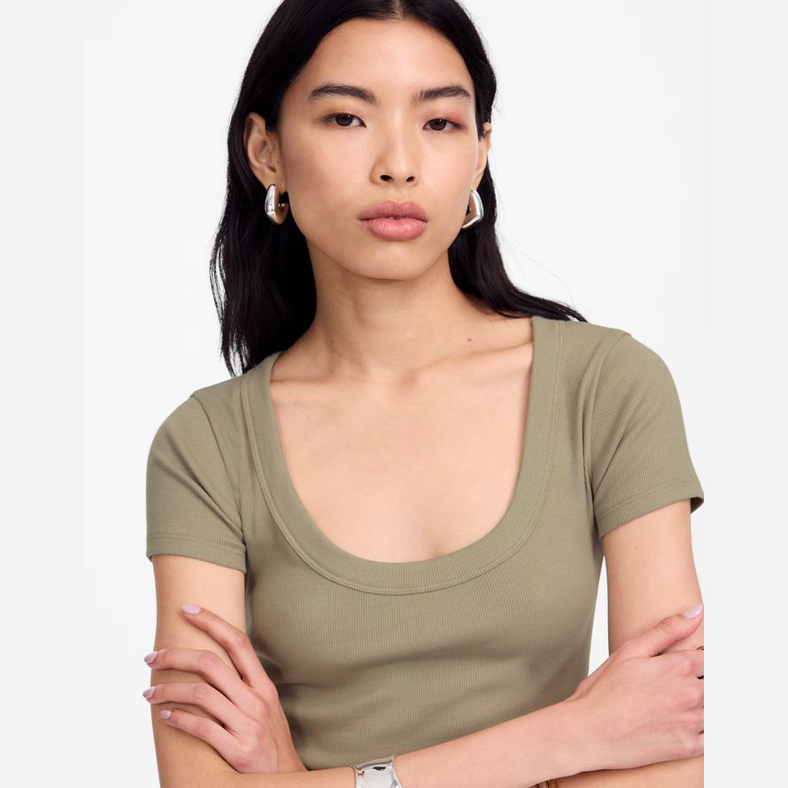 olive madewell regenerative cotton ribbed scoopneck womens t-shirts
